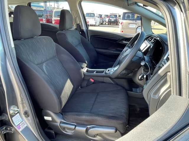 ホンダ シャトル G ホンダセンシング 道北・旭川 2020(令2)年 7万km シャイニンググレーM /４WD//禁煙車//寒冷地仕様//ワンオーナー//社外ナビ//CD/DVD/SD/USB/iPod/フルセグTV/BT//純正エンジンスターター//バックカメラ//衝突軽減ブレーキ//誤発進抑制機能//路外逸脱抑制機能//車線維持支援システム//歩行者事故低減ステアリング//アダプティブクルーズコントロール//ステアリングスイッチ//リアヒーター//ワイパーデアイサー//オートライト//純正フロアマット//ビルトインETC//スチールホイール冬タイヤ積込//スペアキー//保証書//取扱説明書