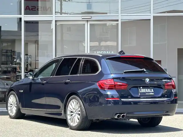 ＢＭＷ ５２３ｄ ツーリング ラグジュアリー 福岡県 2015(平27)年 5.9万km 青 黒革　/コンフォートコンフォートアクセス　/純正ナビ／フルセグ　/Ｂカメラ　/Ｂｌｕｅｔｏｏｔｈ　/アンビエントライト　/アダクティブクルーズコントロール　/メモリ付パワーシート　/シートヒーター　/スマートキー