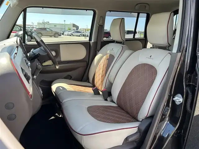 スズキ ラパン ショコラ G 鳥取県 2014(平26)年 5.5万km アーバンブラウンパールメタリック 純正CDオーディオ/キセノンライト/オートライト/ショコラ専用レザーシート/ショコラ専用革巻きハンドル/純正14インチホワイトアルミホイール/プッシュエンジンスタート/アイドリングストップ/電動格納ミラー/社外フロアマット/ドアバイザー/スマートキー