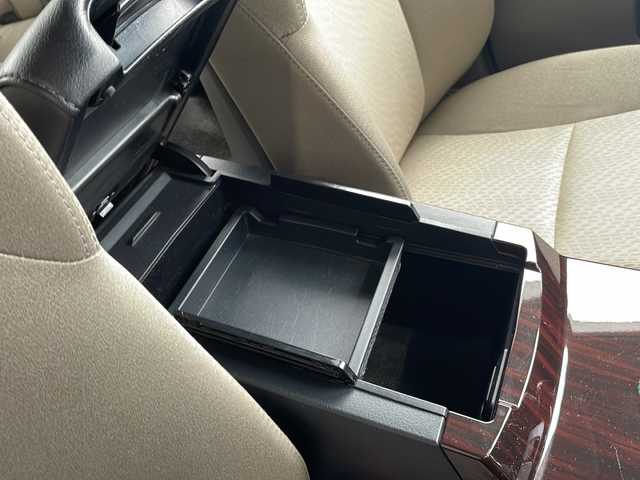 トヨタ マークＸ 250G Four 岐阜県 2011(平23)年 3.6万km アイスチタニウムマイカメタリック 4WD/純正7インチHDDナビ/　(AM/FM/CD/DVD/フルセグTV)/バックカメラ/オートライト/オートエアコン/電動格納ミラー/ステアリングスイッチ/キセノンライト/MTモード付AT/ETC/オールオートパワーウィンドウ/純正アルミホイール/純正フロアマット/純正ドアバイザー/アルミホイール付スタッドレスタイヤ積込あり