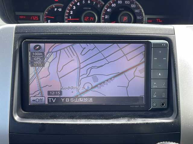 トヨタ ノア Si 山梨県 2010(平22)年 15.2万km ホワイトパールクリスタルシャイン 純正HDDナビ（NHZN-60G）/フルセグテレビ/バックカメラ/フリップダウンモニター/プッシュスタート/片側パワースライドドア/ETC/純正HIDヘッドライト