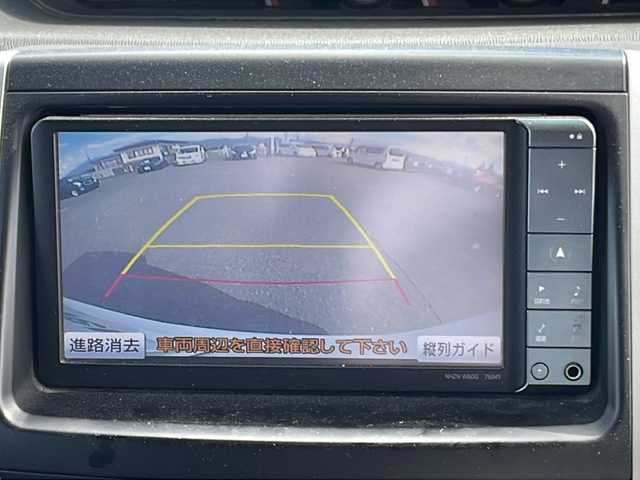 トヨタ ノア Si 山梨県 2010(平22)年 15.2万km ホワイトパールクリスタルシャイン 純正HDDナビ（NHZN-60G）/フルセグテレビ/バックカメラ/フリップダウンモニター/プッシュスタート/片側パワースライドドア/ETC/純正HIDヘッドライト