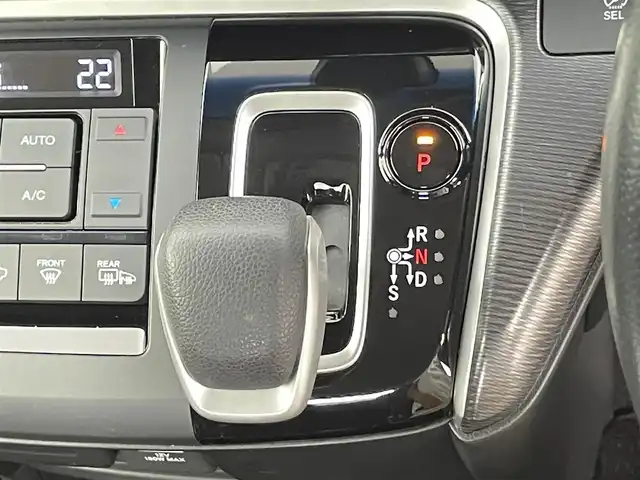 ホンダ ステップワゴン スパーダ ハイブリッド G ホンダセンシング 千葉県 2018(平30)年 6.1万km プレミアムスパークルブラックパール ホンダセンシング/・衝突軽減ブレーキ/・先行車発進お知らせ/・路外逸脱抑制システム/・レーンキープアシスト/社外8インチメモリナビ/CD DVD BT フルセグ/バックカメラ/両側パワースライドドア/レーダークルーズコントロール/LEDオートライト/純正16インチアルミホイール/パーキングスイッチ/ブレーキホールド/わくわくゲート/プッシュスタート/スマートキー/ETC