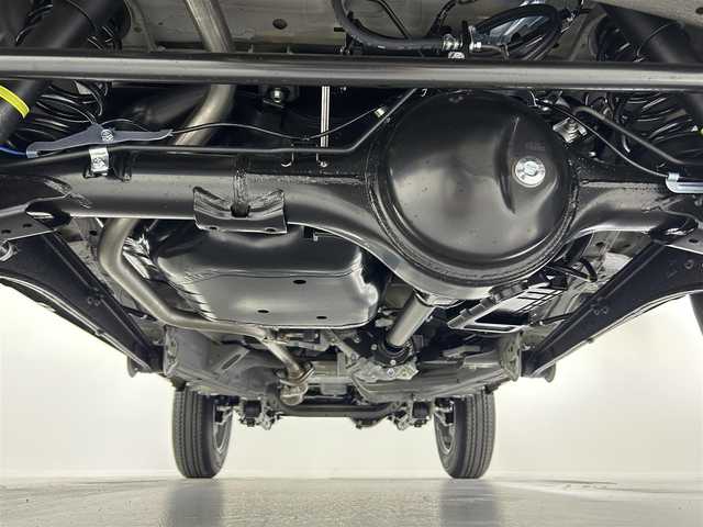 スズキ ジムニー XC 佐賀県 2025(令7)年 0.1万km未満 ブルーイッシュブラックパール3 スズキセーフティサポート/衝突軽減システム/車線逸脱防止/横滑り防止/クリアランスソナー/クルーズコントロール/ヘッドライトウォッシャー/LEDヘッドライト/オートマチックハイビーム/前席シートヒーター/ダウンヒルアシスト/ヒーテッドミラー/電動格納ミラー/スマートキー/スペアキー/プッシュスタート/純正フロアマット/純正16インチアルミホイール/ウィンカーミラー