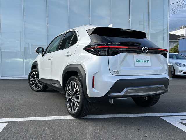 トヨタ ヤリスクロス Z アドベンチャー 神奈川県 2022(令4)年 3.1万km プラチナホワイトパールマイカ 純正ＳＤナビ/Bluetooth　/レーダークルーズコントロール　/バックカメラ　/ＬＥＤヘッドライト　/オートライト　/オートマチックハイビーム　/Ｄ席パワーシート　/前後コーナーセンサー　/ビルドインＥＴＣ　/ドライブレコーダー/スマートキー/プッシュスタート/純正フロアマット/純正AW/ABS/横滑り防止装置/レーンキープアシスト