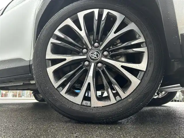 トヨタ ヤリスクロス Z アドベンチャー 神奈川県 2022(令4)年 3.1万km プラチナホワイトパールマイカ 純正ＳＤナビ/Bluetooth　/レーダークルーズコントロール　/バックカメラ　/ＬＥＤヘッドライト　/オートライト　/オートマチックハイビーム　/Ｄ席パワーシート　/前後コーナーセンサー　/ビルドインＥＴＣ　/ドライブレコーダー/スマートキー/プッシュスタート/純正フロアマット/純正AW/ABS/横滑り防止装置/レーンキープアシスト