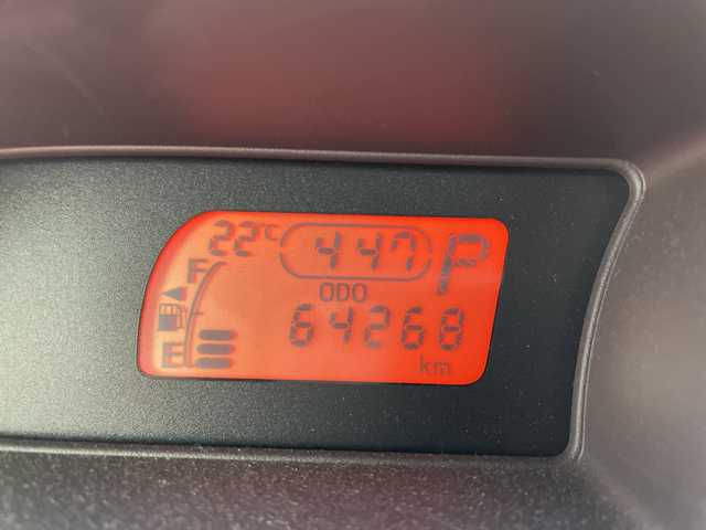 トヨタ スペイド F 千葉県 2015(平27)年 6.5万km ダークバイオレットマイカメタリック 純正メモリナビ/(TV/BT/FM/AM)/バックカメラ/片側パワースライドドア/横滑り防止装置/ETC/オートライト/ウィンカーミラー/社外15インチAW/プッシュスタート/スマートキー/フロアマット/取扱説明書/保証書