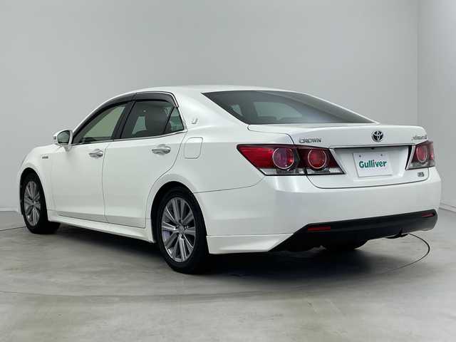 トヨタ クラウン ハイブリッド アスリートS 新潟県 2015(平27)年 13.3万km ホワイトパールクリスタルシャイン サンルーフ/純正メモリナビ/　フルセグTV/Bluetooth/CD/DVD/USB/クルーズコントロール/前席パワーシート/前席シートヒーター/ドライブレコーダー/バックモニター/ビルトインETC/横滑り防止装置/ステアリングヒーター/レザーステアリング/ステアリングスイッチ