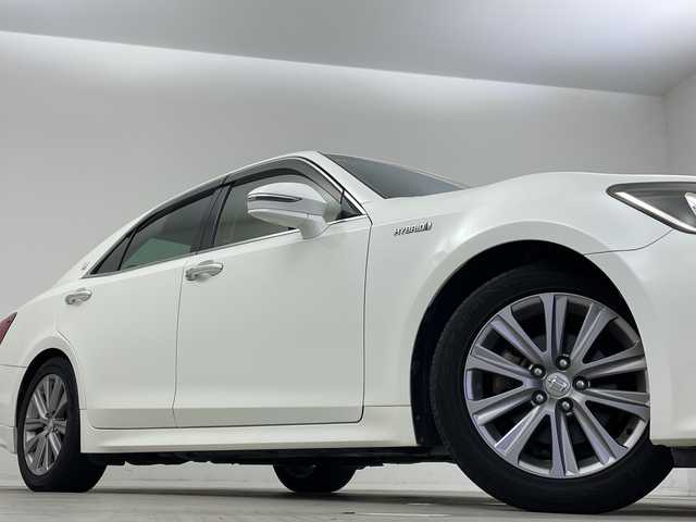 トヨタ クラウン ハイブリッド アスリートS 新潟県 2015(平27)年 13.3万km ホワイトパールクリスタルシャイン サンルーフ/純正メモリナビ/　フルセグTV/Bluetooth/CD/DVD/USB/クルーズコントロール/前席パワーシート/前席シートヒーター/ドライブレコーダー/バックモニター/ビルトインETC/横滑り防止装置/ステアリングヒーター/レザーステアリング/ステアリングスイッチ