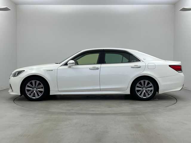 トヨタ クラウン ハイブリッド アスリートS 新潟県 2015(平27)年 13.3万km ホワイトパールクリスタルシャイン サンルーフ/純正メモリナビ/　フルセグTV/Bluetooth/CD/DVD/USB/クルーズコントロール/前席パワーシート/前席シートヒーター/ドライブレコーダー/バックモニター/ビルトインETC/横滑り防止装置/ステアリングヒーター/レザーステアリング/ステアリングスイッチ