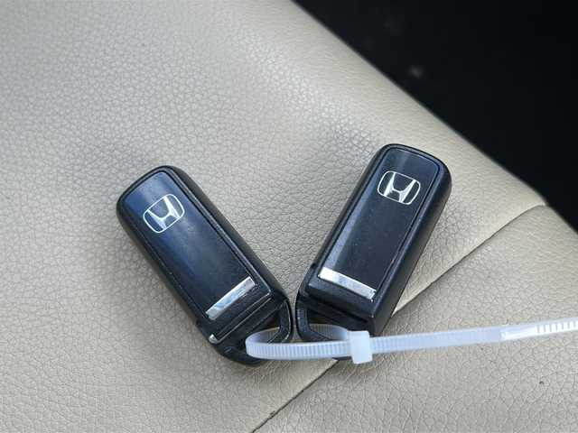 ホンダ Ｎ ＢＯＸ G 佐賀県 2013(平25)年 11.2万km プレミアムホワイトパール 純正ナビ(AVIC-MRZ99)/Bluetooth/CD/DVD/ワンセグテレビ/オートエアコン/プッシュスタート/ETC/両側スライドドア/チップアップシート/アイドリングストップ/電格ミラー/横滑り防止装置/電格ミラー/ソケット/スマートキー/保証書/取扱説明書/記録簿R4/2H30/28