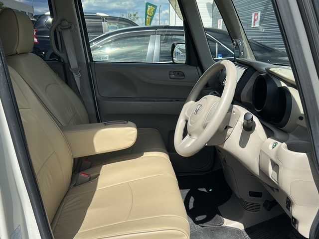 ホンダ Ｎ ＢＯＸ G 佐賀県 2013(平25)年 11.2万km プレミアムホワイトパール 純正ナビ(AVIC-MRZ99)/Bluetooth/CD/DVD/ワンセグテレビ/オートエアコン/プッシュスタート/ETC/両側スライドドア/チップアップシート/アイドリングストップ/電格ミラー/横滑り防止装置/電格ミラー/ソケット/スマートキー/保証書/取扱説明書/記録簿R4/2H30/28