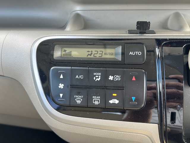 ホンダ Ｎ ＢＯＸ G 佐賀県 2013(平25)年 11.2万km プレミアムホワイトパール 純正ナビ(AVIC-MRZ99)/Bluetooth/CD/DVD/ワンセグテレビ/オートエアコン/プッシュスタート/ETC/両側スライドドア/チップアップシート/アイドリングストップ/電格ミラー/横滑り防止装置/電格ミラー/ソケット/スマートキー/保証書/取扱説明書/記録簿R4/2H30/28