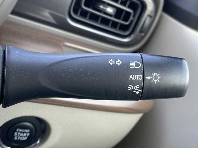 スズキ ラパン ＬＣ X 山口県 2022(令4)年 1.3万km フォーンベージュメタリック/アーバンブラウン 2トーン ワンオーナー/禁煙車/前後ドライブレコーダー/ETC/純正ディスプレイオーディオ/(BT/CD/USB/ラジオ)/バックカメラ/コーナーセンサー/スマートキー/プッシュスタート/衝突軽減ブレーキ/横滑り防止装置/アイドリングストップ/車線逸脱警報装置/純正アルミホイール/純正フロアマット/オートライト/オートエアコン/シートヒーター/USB端子/保証書/取扱説明書/記録簿