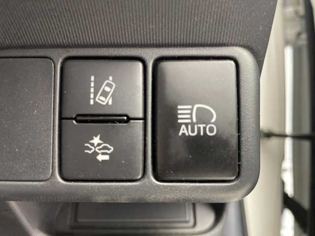 トヨタ アクア S 岐阜県 2016(平28)年 4.7万km ライムホワイトパールクリスタルシャイン 純正ナビ/AM/FM/CD/SD/BT/フルセグ/バックカメラ/ビルトインETC/ステアリングリモコン/スマートキー/スペアキー/プッシュスタート/衝突軽減ブレーキ/オートハイビーム/車線逸脱防止/純正フロアマット/純正ドアバイザー/純正ホイールキャップ/電装格納ミラー