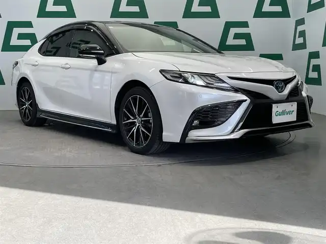 トヨタ カムリ WSレザーパッケージ 鹿児島県 2023(令5)年 1.4万km アティチュードブラックマイカ/プラチナホワイトパールマイカ 禁煙車/ディスプレイオーディオ/　（Bluetooth/Applecarplay/Androidauto/フルセグTV）/バックモニター/純正前後ドライブレコーダー/トヨタセーフティセンス/・プリクラッシュセーフティ/・アダプティブクルーズコントロール/・レーントレーシングアシスト/・ロードサインアシスト/・ブラインドスポットモニター/・オートハイビーム/電動パーキング　オートホールド/前席シートヒーター/ビルトインETC/純正アルミホイール