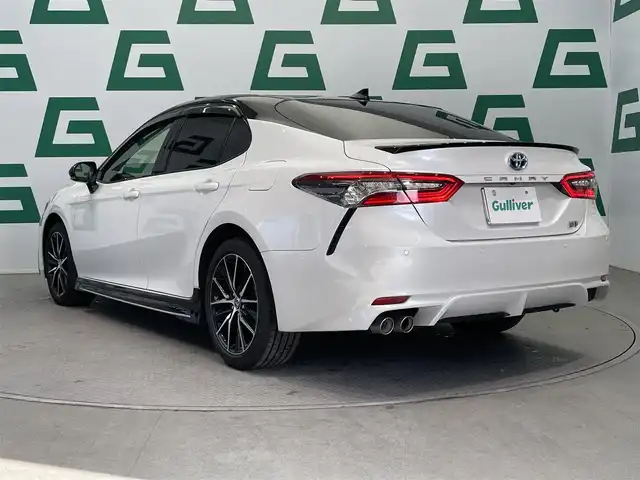 トヨタ カムリ WSレザーパッケージ 鹿児島県 2023(令5)年 1.4万km アティチュードブラックマイカ/プラチナホワイトパールマイカ 禁煙車/ディスプレイオーディオ/　（Bluetooth/Applecarplay/Androidauto/フルセグTV）/バックモニター/純正前後ドライブレコーダー/トヨタセーフティセンス/・プリクラッシュセーフティ/・アダプティブクルーズコントロール/・レーントレーシングアシスト/・ロードサインアシスト/・ブラインドスポットモニター/・オートハイビーム/電動パーキング　オートホールド/前席シートヒーター/ビルトインETC/純正アルミホイール