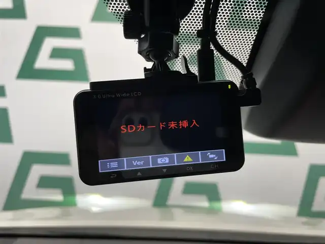 トヨタ カムリ WSレザーパッケージ 鹿児島県 2023(令5)年 1.4万km アティチュードブラックマイカ/プラチナホワイトパールマイカ 禁煙車/ディスプレイオーディオ/　（Bluetooth/Applecarplay/Androidauto/フルセグTV）/バックモニター/純正前後ドライブレコーダー/トヨタセーフティセンス/・プリクラッシュセーフティ/・アダプティブクルーズコントロール/・レーントレーシングアシスト/・ロードサインアシスト/・ブラインドスポットモニター/・オートハイビーム/電動パーキング　オートホールド/前席シートヒーター/ビルトインETC/純正アルミホイール