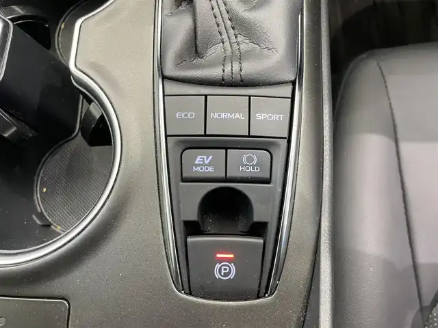 トヨタ カムリ WSレザーパッケージ 鹿児島県 2023(令5)年 1.4万km アティチュードブラックマイカ/プラチナホワイトパールマイカ 禁煙車/ディスプレイオーディオ/　（Bluetooth/Applecarplay/Androidauto/フルセグTV）/バックモニター/純正前後ドライブレコーダー/トヨタセーフティセンス/・プリクラッシュセーフティ/・アダプティブクルーズコントロール/・レーントレーシングアシスト/・ロードサインアシスト/・ブラインドスポットモニター/・オートハイビーム/電動パーキング　オートホールド/前席シートヒーター/ビルトインETC/純正アルミホイール