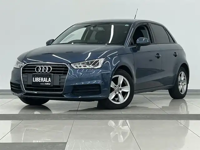 アウディ Ａ１ SB 1．0TFSI 岡山県 2017(平29)年 9.6万km ユートピアブルーM 純正ナビ/フルセグテレビ/プッシュスタート/ETC/電動格納ミラー/バイキセノンヘッドライト/オートライト/ヘッドライトウオッシャー/純正15インチアルミ/コーナーセンサー