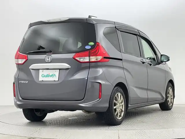 ホンダ フリード G ホンダセンシング 新潟県 2017(平29)年 6.7万km モダンスティールM ホンダセンシング/社外HDDナビ/　　CD/DVD/フルセグ/BT/AM/FM//両側パワースライドドア/アダプティブクルーズコントロール/オートライト/フォグランプ/スチールホイール付サマータイヤ車載(4ミリ)/アイドリングストップ/ミラーヒーター/ドアバイザー/純正フロアマット/スペアキー/スマートキー/ETC