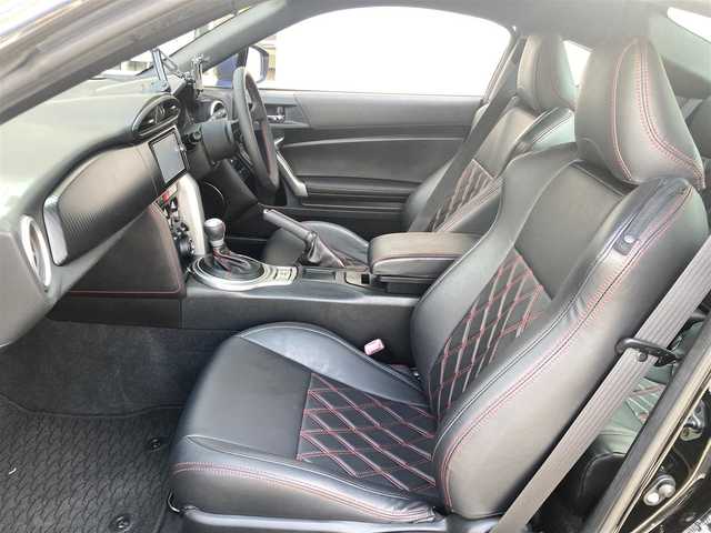 トヨタ ８６ GT 千葉県 2014(平26)年 3.9万km クリスタルブラックシリカ 純正ナビ(AM/FM/CD/DVD/BT/SD/フルセグ)/NARDIステアリング/バックカメラ/ETC/プッシュスタート/オートライト/フォグライト/ドラレコ(DRT-H61A)/純正マット/ドアバイザー/シートカバー/コーナーセンサー
