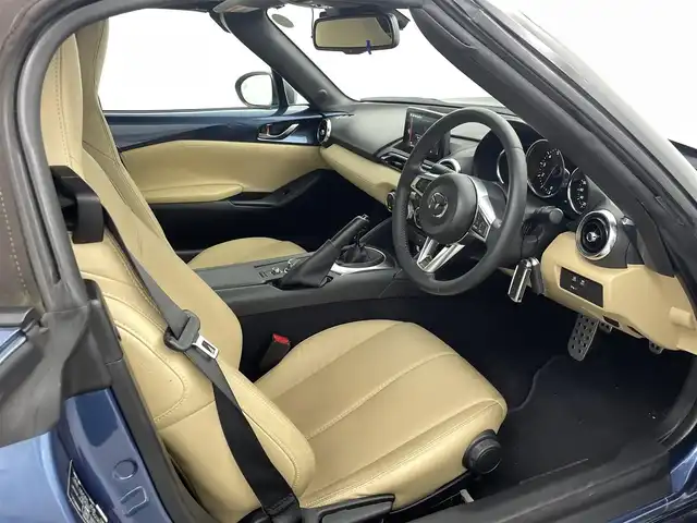 マツダ ロードスター キャラメル・トップ 熊本県 2018(平30)年 1.6万km エターナルブルーマイカ 社外全方位ドライブレコーダー　/純正ナビ　/クルーズコントロール/レザーシート　/シートヒーター　/リアウイング　/バックカメラ　/ブラインドスポットモニター　/レーンキープアシスト　/標識認識機能/スマートブレーキサポート/純正フロアマット/純正16インチAW/オートライト/オートマチックハイビーム/スマートキー/プッシュスタート/スペアキー1本
