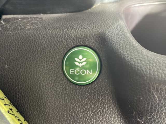 ホンダ Ｎ ＷＧＮ カスタム G Aパッケージ 沖縄県 2015(平27)年 9.9万km ポリッシュドメタルメタリック 県外仕入/禁煙車/純正ナビ/TV/Bluetooth/DVD/CD/あんしんパッケージ/シティブレーキアクティブシステム/前席用i-再度エアバッグシステム/サイドカーテンエアバッグシステム/ディスチャージヘッドライト（オートライトコントロール付）/ハーフレザーシート/ETC/ステアリングリモコン/バックカメラ/クルーズコントロール/スペアキー/コーナーポール