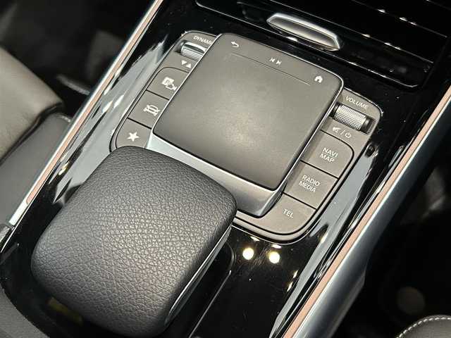 メルセデス・ベンツ Ｍ・ベンツ ＧＬＢ２００ｄ 4マチック AMGライン 福岡県 2021(令3)年 4.1万km 黒