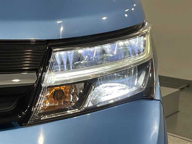 トヨタ タンク カスタムG S 愛知県 2017(平29)年 4.1万km ライトブルー 純正ＳＤナビ(NSZT-W66T)/（Bluetooth/フルセグTV/SD/CD・DVD再生/FM/AM)　/両側パワースライドドア　/スマートアシスト　/プリクラッシュセーフティ　/車線逸脱警報/クルーズコントロール/シートヒーター　/ＬＥＤヘッドライト　/LEDフォグランプ/バックカメラ　/アイドリングストップ/横滑り防止装置/プッシュスタート　　/　　-スマートキー/コーナーセンサー/ステアリングスイッチ