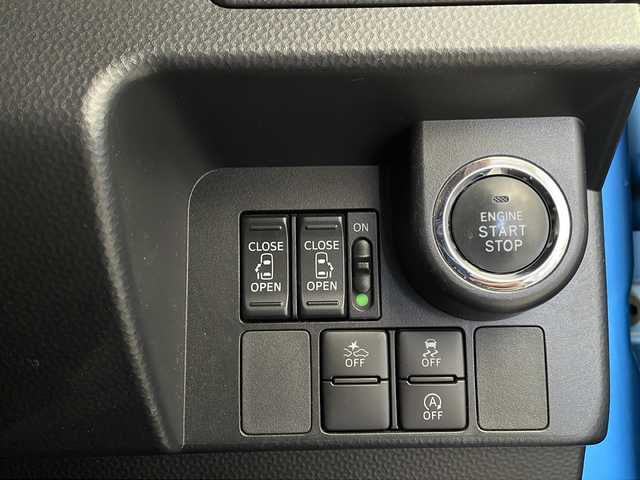 トヨタ タンク カスタムG S 栃木県 2017(平29)年 4.2万km ファインブルーマイカメタリック 純正ＳＤナビ(NSZT-W66T)/（Bluetooth/フルセグTV/SD/CD・DVD/FM/AM)　/両側パワースライドドア　/スマートアシスト　/プリクラッシュセーフティ　/車線逸脱警報/クルーズコントロール/シートヒーター　/ＬＥＤヘッドライト　/LEDフォグランプ/バックカメラ　/アイドリングストップ/横滑り防止装置/プッシュスタート　　/スマートキー/コーナーセンサー/ステアリングスイッチ/純正アルミホイール/純正フロアマット