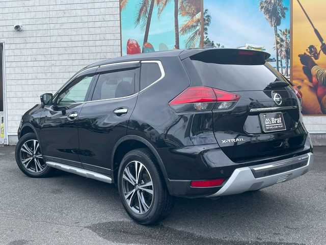 日産 エクストレイル 20X 宮崎県 2017(平29)年 6.7万km 黒 エマージェンシーブレーキ　/フロントソナー　/リアソナー　/純正ナビ　/フルセグＴＶ　/クルーズコントロール　/ＥＴＣ　/ドライブレコーダー　/純正フロアマット　/ＬＥＤ　/ドアバイザー