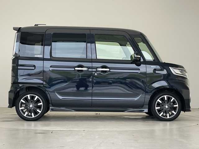 スズキ スペーシア カスタム HYBRID XS ターボ 愛知県 2023(令5)年 2.6万km ブルーイッシュブラックパール3 ヘッドアップディスプレイ/10型ナビ/フルセグ/全方位カメラ/衝突軽減システム/レーダークルーズコントロール/コーナーセンサー/シートヒーター/パドルシフト/ステアリングスイッチ/スマートキー/プッシュスタート