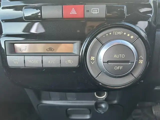 ダイハツ タント カスタム RS 愛知県 2012(平24)年 5.2万km ブラックマイカメタリック ワンオーナー/社外オーディオ(FM/AM/CD)/片側パワースライドドア/HIDヘッドライト/フォグランプ/社外AW14インチ/電動格納ミラー/純正フロアマット/アイドリングストップ/ETC/スマートキー/ABS/取扱説明書・保証書