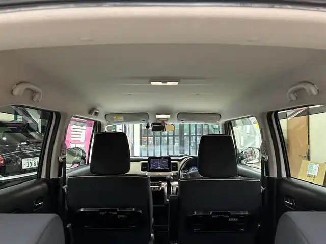 スズキ クロスビー HYBRID MZ 東京都 2019(平31)年 5.4万km ピュアホワイトパール/ブラック2トーンルーフ ・純正ナビ/（フルセグTV/Bluetooth/SD/CD/DVD/USB)/・前後コーナーセンサー/・LKA/・衝突軽減ブレーキ/・革ステアリング/・パドルシフト/・ドライブレコーダー/・クルーズコントロール/・LEDライト/・オートライト/・フォグランプ/・前席シートヒーター/・アイドリングストップ/・電動格納ウィンカーミラー/・ドアバイザー/・純正16インチアルミホイール/・ISOFIX/・フロアマット/・ETC/・プッシュスタート/・スマートキー/・リアプライバシーガラス/・W＋サイド　エアバッグ&ABS/・横滑り防止装置/・取扱説明書（ナビ）/・保証書