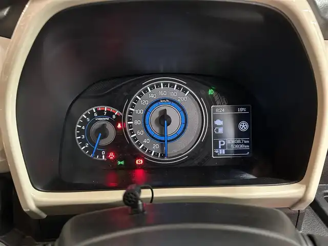 スズキ クロスビー HYBRID MZ 東京都 2019(平31)年 5.4万km ピュアホワイトパール/ブラック2トーンルーフ ・純正ナビ/（フルセグTV/Bluetooth/SD/CD/DVD/USB)/・前後コーナーセンサー/・LKA/・衝突軽減ブレーキ/・革ステアリング/・パドルシフト/・ドライブレコーダー/・クルーズコントロール/・LEDライト/・オートライト/・フォグランプ/・前席シートヒーター/・アイドリングストップ/・電動格納ウィンカーミラー/・ドアバイザー/・純正16インチアルミホイール/・ISOFIX/・フロアマット/・ETC/・プッシュスタート/・スマートキー/・リアプライバシーガラス/・W＋サイド　エアバッグ&ABS/・横滑り防止装置/・取扱説明書（ナビ）/・保証書