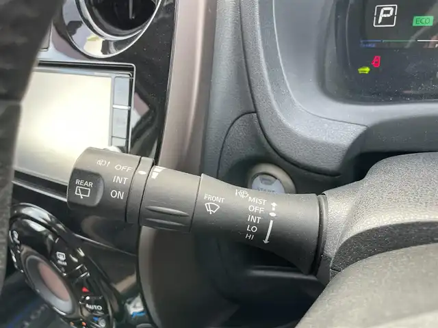 日産 ノート e－パワー メダリスト 千葉県 2019(令1)年 4.5万km ブリリアントホワイトパール ワンオーナー/純正SDナビ(FM/AM/CD/DVD/BT/BY/AUX/HDMI/iPod/WALKMAN/フルセグ)/衝突軽減システム/アラウンドビューモニター・バックカメラ/デジタルインナーミラー/ハーフレザーシート/LEDヘッドライト/フォグランプ/純正AW15インチ/電動格納ミラー/純正フロアマット/ETC/ドアバイザー/プッシュスタート/スマートキー・スペアキー１本/ステアリングリモコン/ハンズフリー/ABS/取扱説明書・保証書