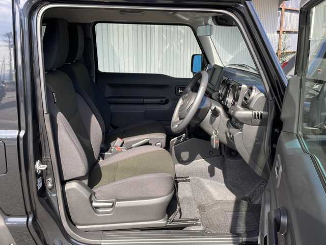 スズキ ジムニー XC 長野県 2025(令7)年 0.4万km ブルーイッシュブラックパール3 ４WD/スズキセーフティサポート /JAOSマッドフラップ/JAOSオーバーフェンダー/JAOSフロントブッシュバー/エンジンスターター/純正16インチアルミ/クルーズコントロール/コーナーセンサー /LEDヘッドライト/シートヒーター /ワンオーナー /保証書・取説・スペアキー