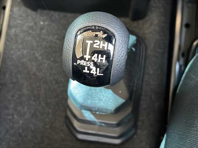 スズキ ジムニー XC 長野県 2025(令7)年 0.4万km ブルーイッシュブラックパール3 ４WD/スズキセーフティサポート /JAOSマッドフラップ/JAOSオーバーフェンダー/JAOSフロントブッシュバー/エンジンスターター/純正16インチアルミ/クルーズコントロール/コーナーセンサー /LEDヘッドライト/シートヒーター /ワンオーナー /保証書・取説・スペアキー