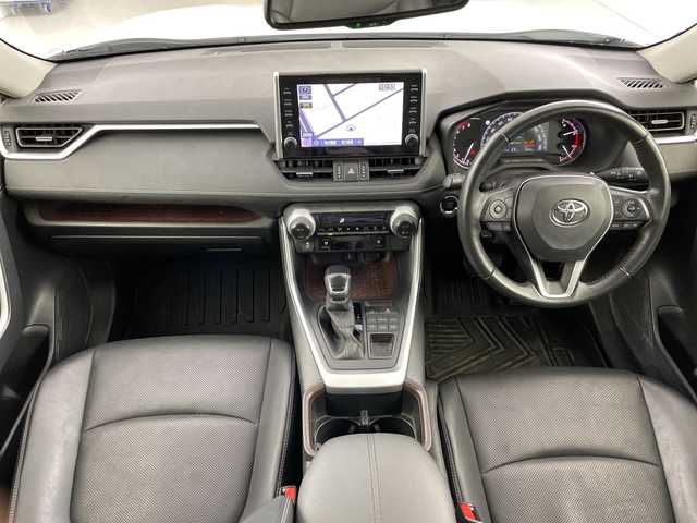 トヨタ ＲＡＶ４ G 愛知県 2022(令4)年 4.8万km ホワイトパールクリスタルシャイン 禁煙車/ワンオーナー/純正8インチナビ　/（フルセグTV/Ｂｌｕｅｔｏｏｔｈ/ＡｐｐｌｅＣａｒＰｌａｙ/USB)　/全方位カメラ/トヨタセーフティセンス/・プリクラッシュセーフティ/・レーンディパーチャーアラート/・レーントレーシングアシスト/・レーダークルーズコントロール/・オートマチックハイビーム/・ロードサインアシスト/・ブラインドスポットモニター/・パーキングサポートブレーキ/ＥＴＣ　/ステアリングヒーター/シートヒーター/シートベンチレーション/パワーシート/メモリシート/パワーバックドア/ルーフレール/純正18インチアルミホイール/スマートキー/プッシュスタート/LEDヘッドライト/フロントフォグランプ/オートライト/純正フロアマット/横滑り防止装置/電子パーキングブレーキ/オートホールド