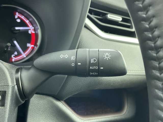 トヨタ ＲＡＶ４ G 愛知県 2022(令4)年 4.8万km ホワイトパールクリスタルシャイン 禁煙車/ワンオーナー/純正8インチナビ　/（フルセグTV/Ｂｌｕｅｔｏｏｔｈ/ＡｐｐｌｅＣａｒＰｌａｙ/USB)　/全方位カメラ/トヨタセーフティセンス/・プリクラッシュセーフティ/・レーンディパーチャーアラート/・レーントレーシングアシスト/・レーダークルーズコントロール/・オートマチックハイビーム/・ロードサインアシスト/・ブラインドスポットモニター/・パーキングサポートブレーキ/ＥＴＣ　/ステアリングヒーター/シートヒーター/シートベンチレーション/パワーシート/メモリシート/パワーバックドア/ルーフレール/純正18インチアルミホイール/スマートキー/プッシュスタート/LEDヘッドライト/フロントフォグランプ/オートライト/純正フロアマット/横滑り防止装置/電子パーキングブレーキ/オートホールド