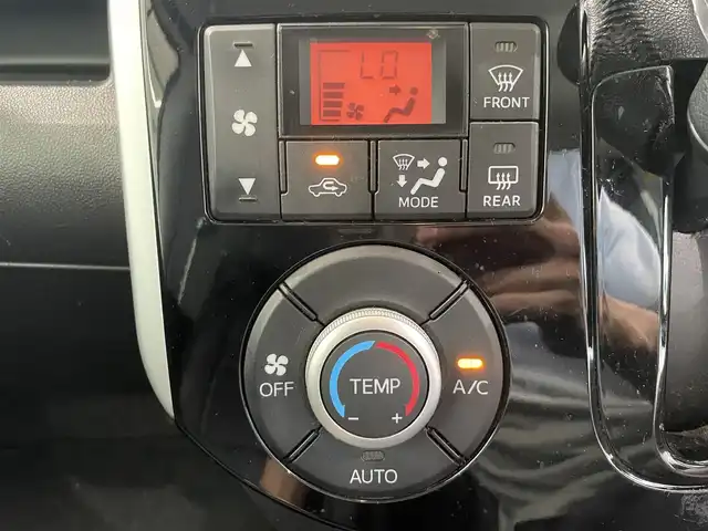 ダイハツ タント カスタム RS SA 鹿児島県 2014(平26)年 12.6万km パールホワイトⅢ 社外SDナビ/フルセグTV/BT/CD/DVD/AM/FM/バックカメラ/スマートアシスト/両側パワースライドドア/ドライブレコーダー/ETC/LEDヘッドライト/純正15インチアルミホイール/フロアマット/ドアバイザー