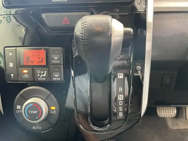 ダイハツ タント カスタム RS SA 鹿児島県 2014(平26)年 12.6万km パールホワイトⅢ 社外SDナビ/フルセグTV/BT/CD/DVD/AM/FM/バックカメラ/スマートアシスト/両側パワースライドドア/ドライブレコーダー/ETC/LEDヘッドライト/純正15インチアルミホイール/フロアマット/ドアバイザー