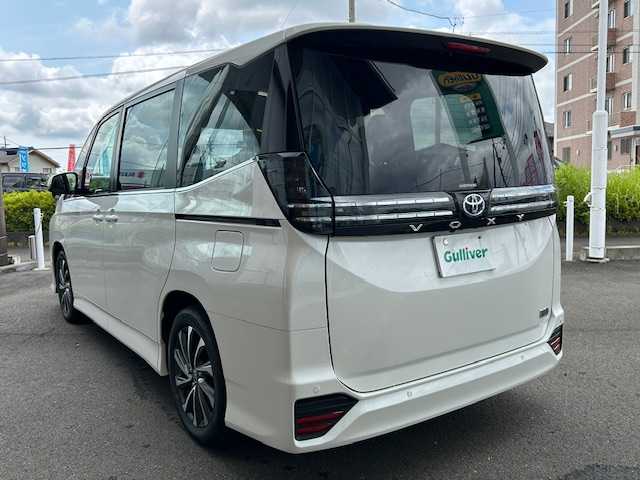トヨタ ヴォクシー ハイブリッド S－Z 静岡県 2025(令7)年 0.3万km ホワイトパールクリスタルシャイン ワンオーナー/純正ナビ（フルセグTV・BT・FM・AM）/両側パワースライドドア/ブレーキホールド/EPD/ドライブモード/EVモード/シートヒーター/ハイブリッド/スペアキー１/アダプティブクルーズコントロール/純正アルミホイール/オートマチックハイビーム/車載音声アシスタント/デジタルインナーミラー/ウォークスルー/取扱説明書/保障証