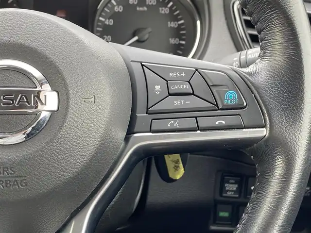 日産 エクストレイル 20X 福岡県 2017(平29)年 5.5万km プレミアムコロナオレンジ プロパイロット　/エマージェンシーブレーキ　/レーンアシスト　/純ナビ/BT　/フルセグＴＶ　/全方位カメラ　/パワートランク　/前後ソナー/純正18インチAW/ＥＴＣ