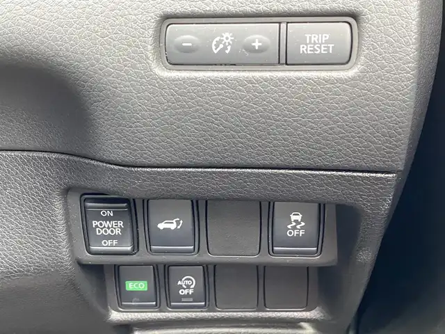 日産 エクストレイル 20X 福岡県 2017(平29)年 5.5万km プレミアムコロナオレンジ プロパイロット　/エマージェンシーブレーキ　/レーンアシスト　/純ナビ/BT　/フルセグＴＶ　/全方位カメラ　/パワートランク　/前後ソナー/純正18インチAW/ＥＴＣ