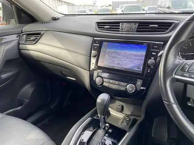 日産 エクストレイル 20X 福岡県 2017(平29)年 5.5万km プレミアムコロナオレンジ プロパイロット　/エマージェンシーブレーキ　/レーンアシスト　/純ナビ/BT　/フルセグＴＶ　/全方位カメラ　/パワートランク　/前後ソナー/純正18インチAW/ＥＴＣ