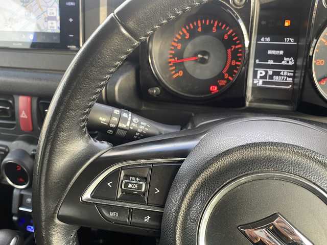 スズキ ジムニー XC 佐賀県 2020(令2)年 6万km シフォンアイボリーメタリックブラック2トーンルーフ 社外ナビ(AVN-R9W)/フルセグ.BT.SD.USB/バックカメラ/スズキセーフティサポート/・デュアルセンサーブレーキサポート/・車線逸脱警報/・標識認識機能/オートハイビーム/クルーズコントロール/ダウンヒルアシスト/ETC/LEDヘッドライト/プッシュスタート/スマートキー×2/社外マフラー/取説・保証書