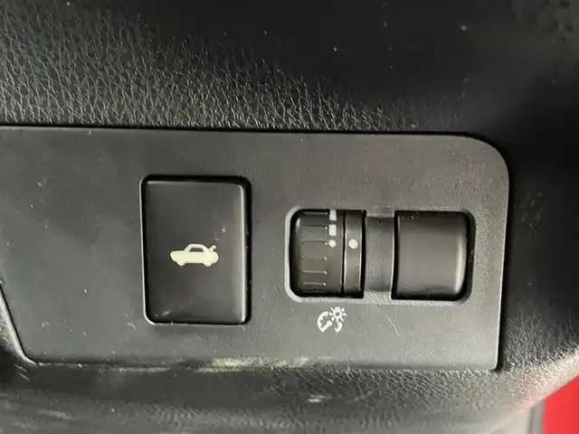 トヨタ ８６ GT 福岡県 2020(令2)年 3.9万km ピュアレッド ワンオーナー　/ＴＲＤウインドウルーバー　/純正ＳＤナビ（ＢＴ，フルセグＴＶ）　/ＥＴＣ　/クルーズコントロール　/横滑り防止装置　/プッシュスタート　/スペアキー　/純正１７インチアルミホイール　/ＬＥＤヘッドライト