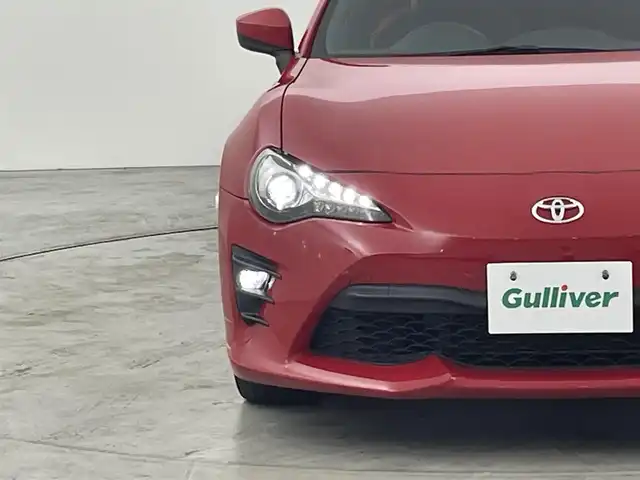 トヨタ ８６ GT 福岡県 2020(令2)年 3.9万km ピュアレッド ワンオーナー　/ＴＲＤウインドウルーバー　/純正ＳＤナビ（ＢＴ，フルセグＴＶ）　/ＥＴＣ　/クルーズコントロール　/横滑り防止装置　/プッシュスタート　/スペアキー　/純正１７インチアルミホイール　/ＬＥＤヘッドライト